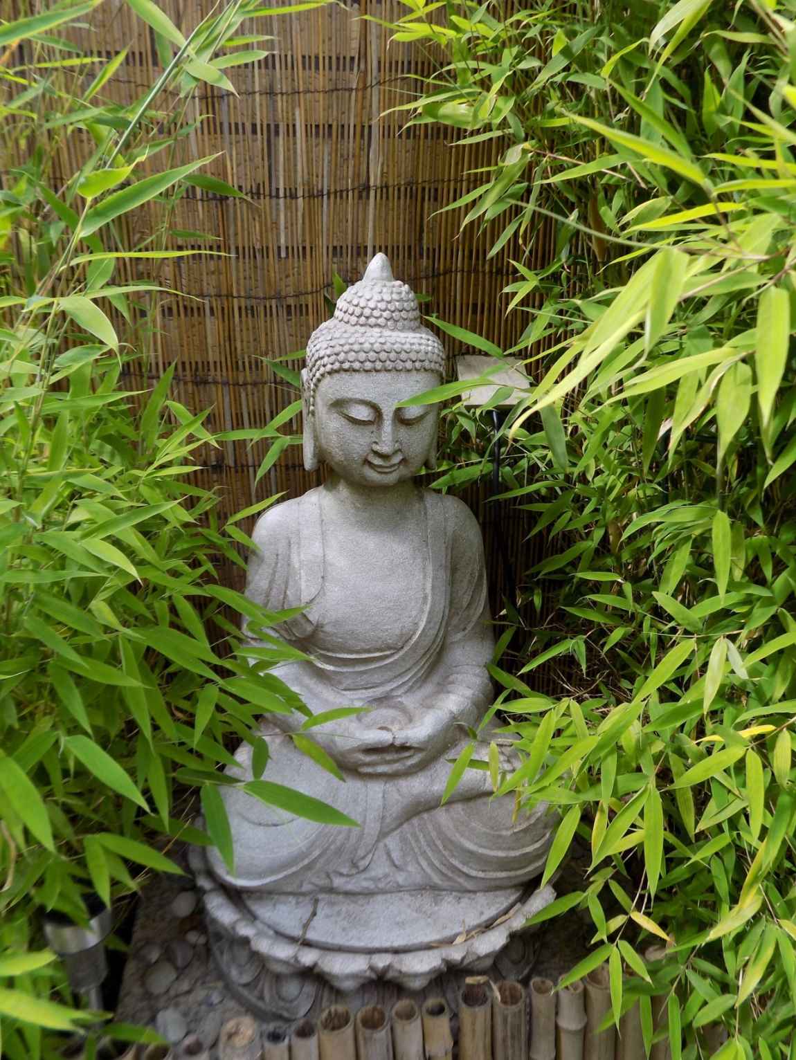 Decorar alrededor de un Buda, consejos para crear un espacio espiritual en  casa